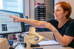 Dr. Marjolijn van Driel 