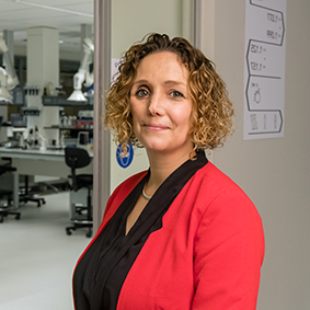 Dr. Evita van de Steeg Dr. Evita van de Steeg